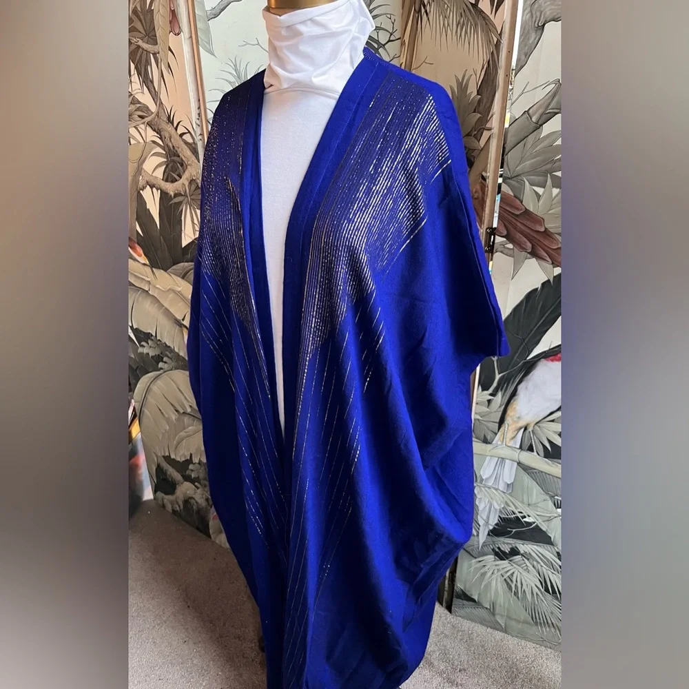 Blue kaftan with Gold Accents - Picture 1 of 6